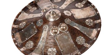 إن عملية إعادة القطع الفنية الأفريقية تتقدم ببطء